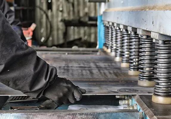 Рубка металла